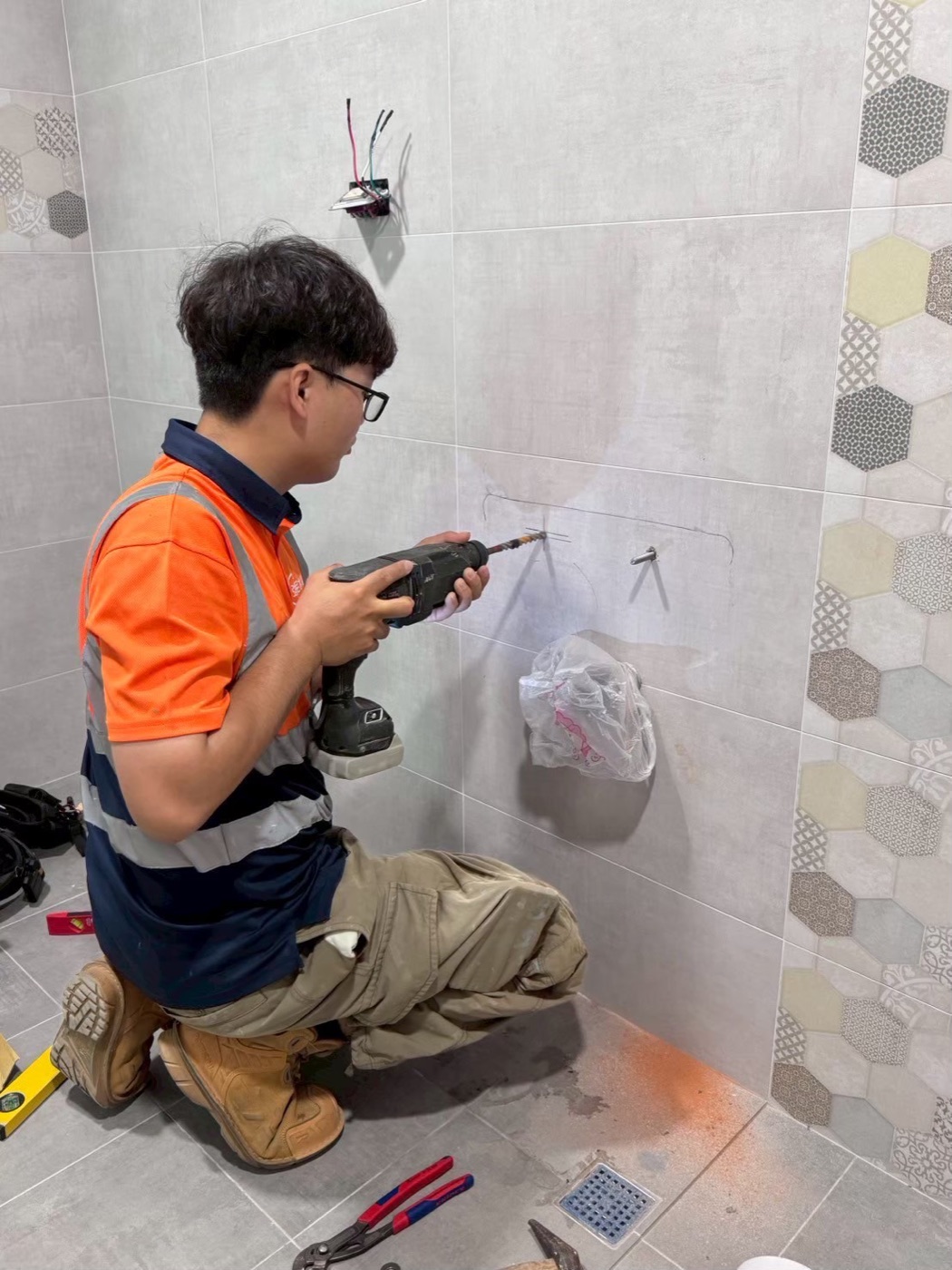 浴室設備點位鑽孔
